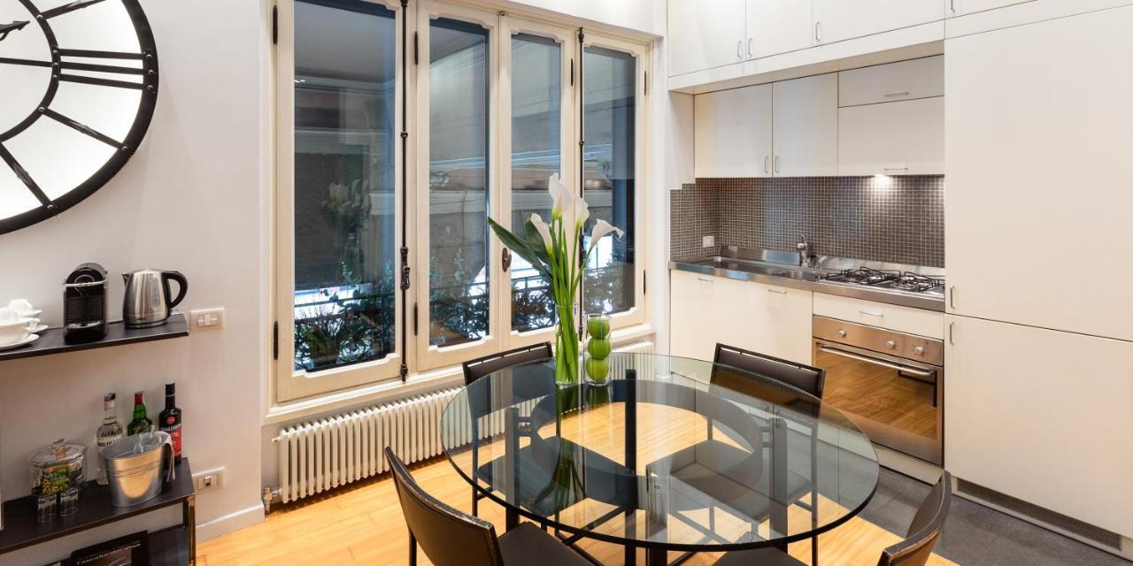 Suite Augustus - Free Parking Genua Exteriör bild